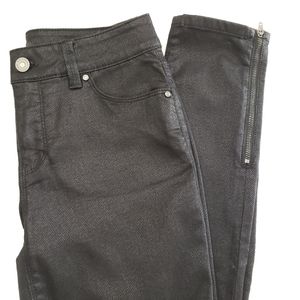 White House Black Market Black Skinny Leg Pants Waxy Denim with Ankle Zip Size 0